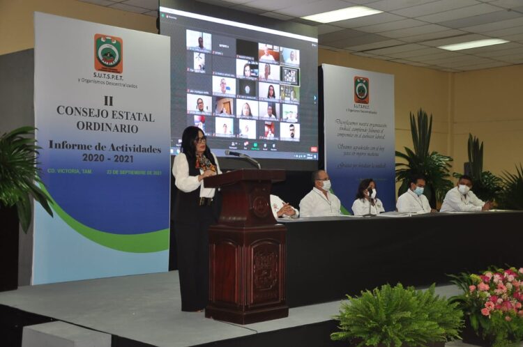 Rinde cuentas Blanca Valles al frente del SUTSPET