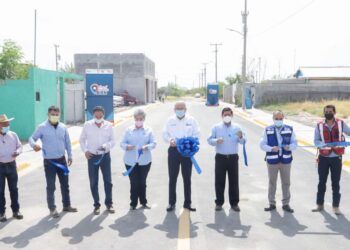 Cumple Arturo Sanmiguel y entrega pavimentación en Los Presidentes