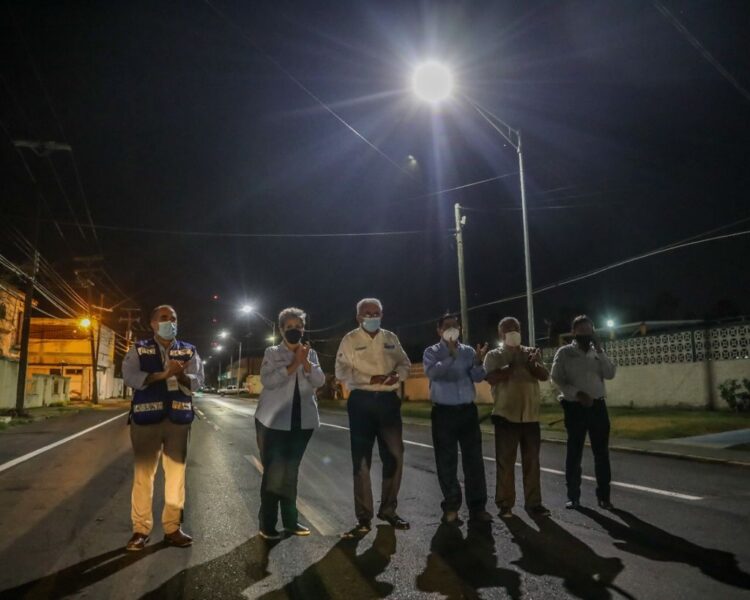 Inaugura Sanmiguel sistema  de alumbrado en sector Centro de Nuevo Laredo