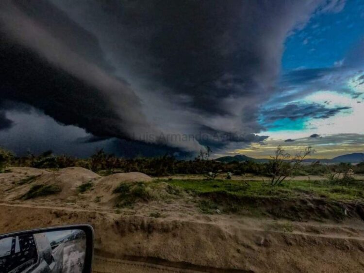 Huracán ‘Olaf’ tocará tierra entre Los Cabos y La Paz, BCS