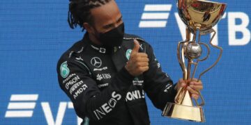 Hamilton llega a su victoria 100