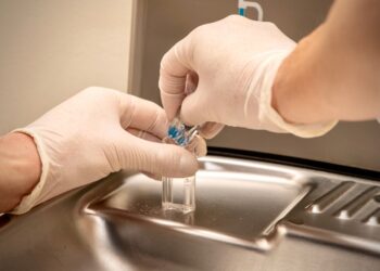 Investigan muerte de niño tras contraer ameba come cerebros en Texas