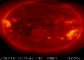 Podría recibir la Tierra impacto de una tormenta geomagnética leve