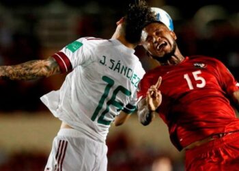 ‘’Tecatito’’ Corona se lleva el jugador del partido