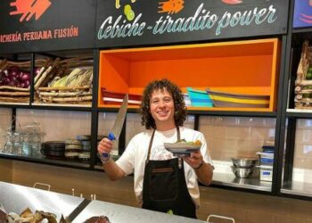 Luisito comunica abre restaurante en ciudad de México