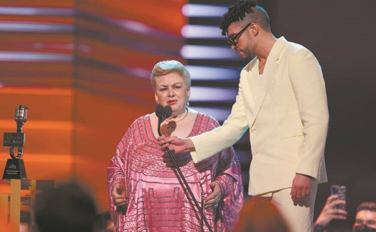 “Inútil” así fue como Paquita la del Barrio agradeció a Bad Bunny