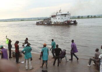 Naufragio en el Congo deja al menos 51 muertos y decenas de desaparecidos