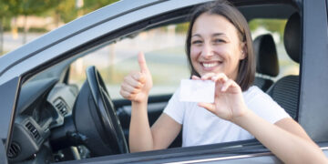 Aplican descuento de 50% en licencias y 100% en recargos de derechos vehiculares