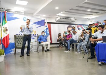 Busca PAN replantear sistema estatal de salud en su plataforma política 2022