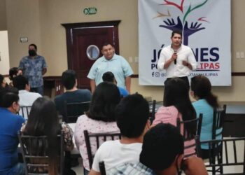 Jóvenes tamaulipecos se interesan en propuesta de Todos por Tamaulipas