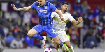Cruz Azul y Tigres empatan 1-1 en el estadio Azteca