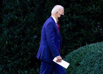 Gobierno de Biden pide a juez bloquear ley antiaborto de Texas