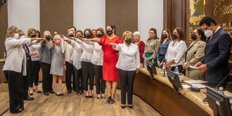 Avala Cabildo de Matamoros nombramientos de funcionarios municipales y del sistema DIF