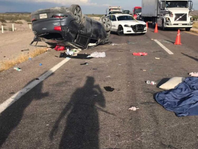 Accidente de familia estadunidense en Coahuila deja un muerto y tres heridos