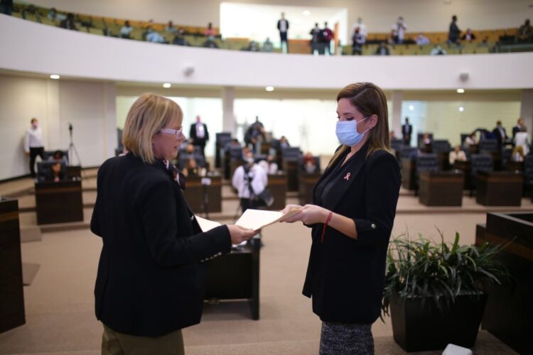 Diputados morenos exhortan a Cabeza de Vaca a que firme el INSABI