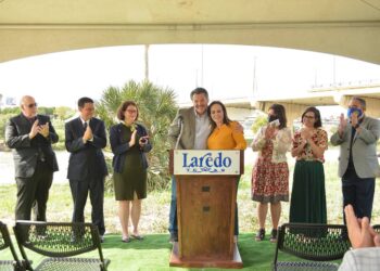 Celebran los dos Laredos “Día del Río”