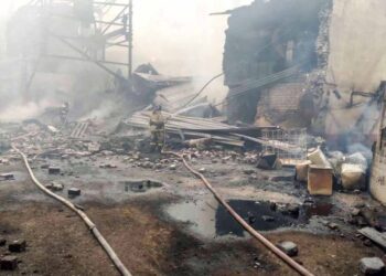 Explosión en planta química de Rusia deja al menos 16 muertos