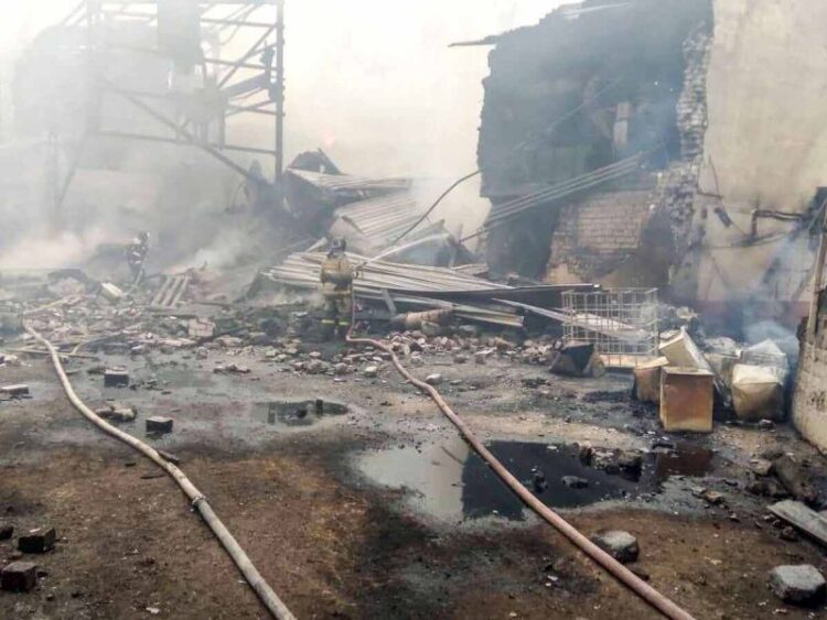 Explosión en planta química de Rusia deja al menos 16 muertos