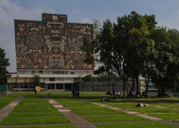 UNAM y todas las universidades fueron sometidas por el pensamiento neoliberal: López Obrador