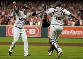 Astros vence 5-0 a Boston en Liga Americana y va a la Serie Mundial