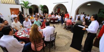 Agradece Gattás a médicos victorenses labor en la Pandemia del Covid-19