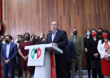 Error  en  miscelánea fiscal aprobada simula beneficios y maltrata a clase media: PRI