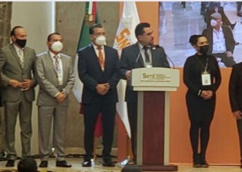 Participa Sección 30 en Sesión del SNTE, reconocen liderazgo de Alfonso Cepeda