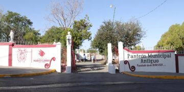 Retiran mil toneladas de basura de panteones municipales