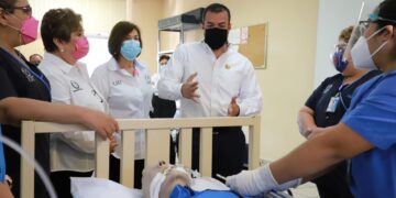 Visita Guillermo Mendoza facultades de Música y Enfermería UAT Tampico