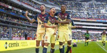 América se impone 2-0 a Pumas en el Estadio Azteca