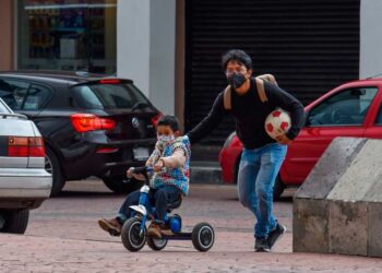 Iglesia llama a los hombres a asumir responsabilidades con sus hijos