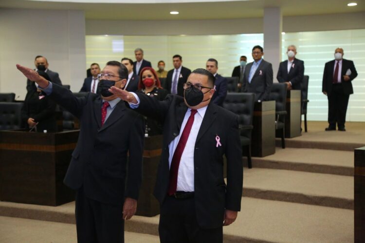 Protestan Secretario General y titular de Investigaciones Parlamentarias del Congreso de Tamaulipas