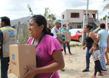 Fundación  Slim, TELMEX y Telcel envían 13 toneladas de ayuda a Querétaro