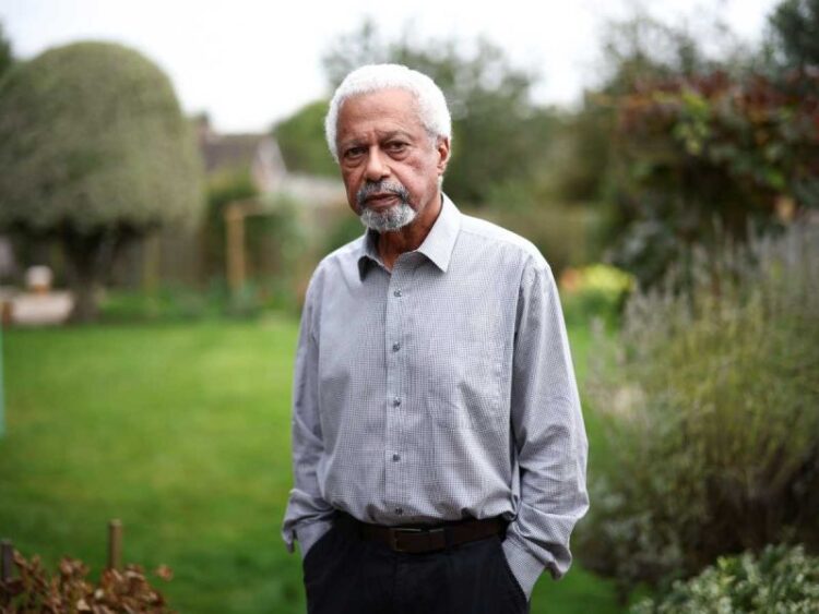 El Nobel de literatura Abdulrazak Gurnah promete seguir hablando de migración