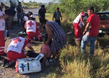 Cuatro lesionados en aparatoso choque