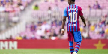 Respira Koeman, el Barca vence a Valencia 3-1