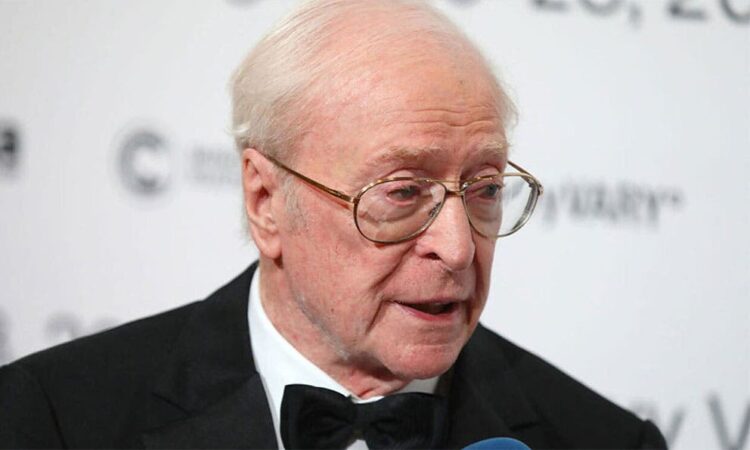 Se retira Michael Caine a los 88 años