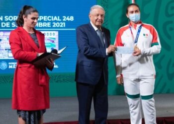 ¿Como se premió económicamente a los aletas que participaron en los juegos Olímpicos Tokio 2020?