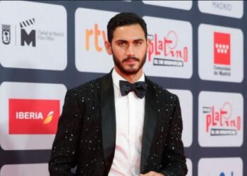 Alejandro Speitzer se molesta tras pregunta sobre su vida amorosa en alfombra roja