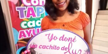 Se cortan el cabello para donarlo a mujeres con cáncer