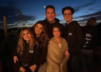 Eduardo Santamarina conmueve con mensajes a Mayrín Villanueva y exhibe como nunca a su hijastro