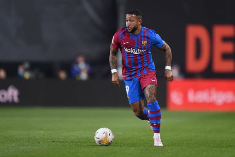 Ni con técnico interino gana el Barcelona