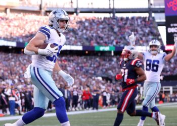 Prescott logra victoria de Dallas sobre Nueva Inglaterra