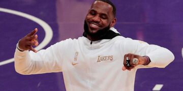 LeBron James la estrella mejor pagada en la historia de la NBA