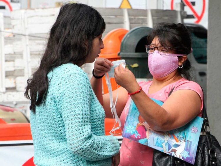 Nuevo León pasa a semáforo verde; amplía aforo en establecimientos