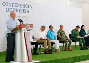 Apoyará López Obrador a quien gane encuesta de Morena para 2024