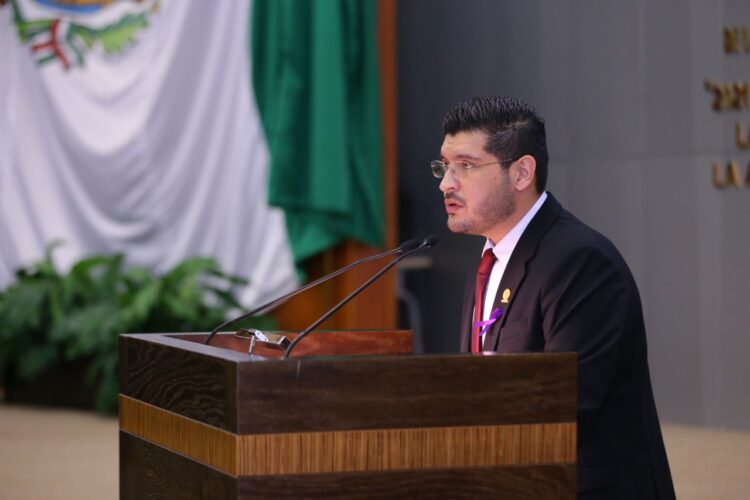 Exigen al Estado convocatoria de becas ITABEC y ampliar apoyo de uniformes