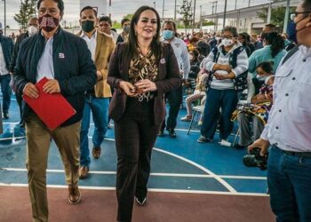 Anuncian Carmen Lilia y Rodolfo vacunación anti Covid a 21 mil neolaredenses rezagados