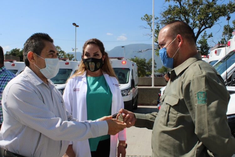 Banderazo de salida a 20 ambulancias nuevas para unidades de IMSS Tamaulipas