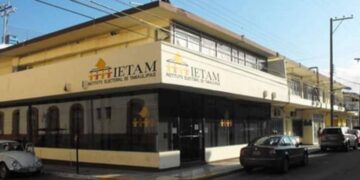 Refrenda IETAM la importancia de votar desde el extranjero